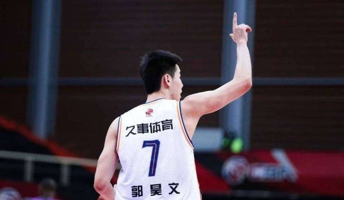 杜锋最新动态，篮球界的耀眼明星